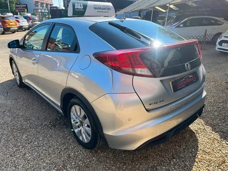 Used Honda Civic SE Plus 120 HP (88 kW) 2014 Silver Hatchback