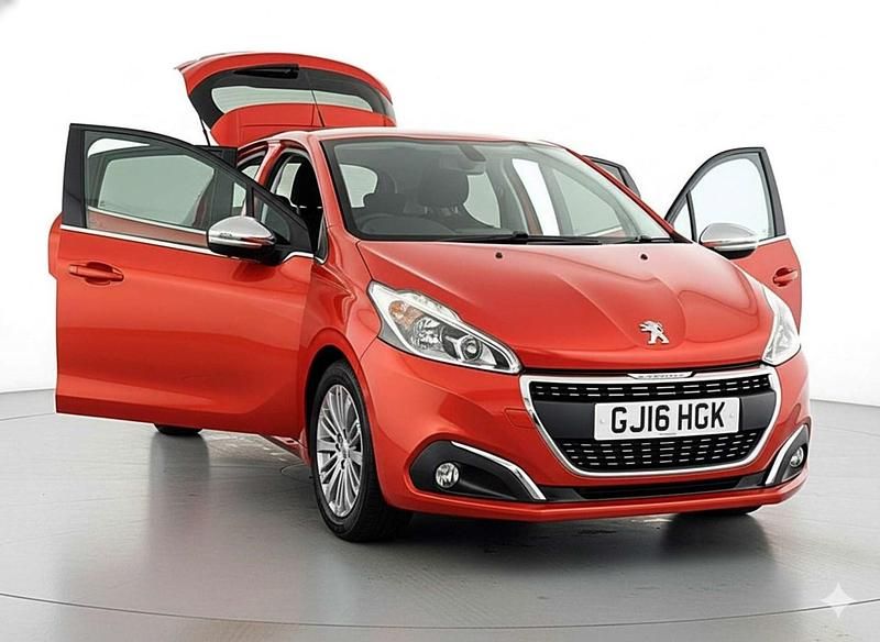 Used Peugeot 208 Allure 2016 Orange Hatchback
