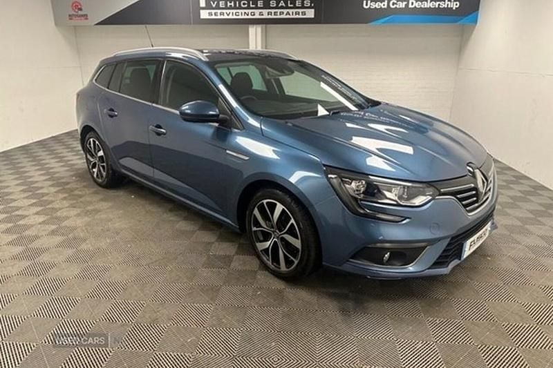 Used 2019 Renault Mégane IV Iconic Estate | £8,495 (Fair price) - Image 1/1
