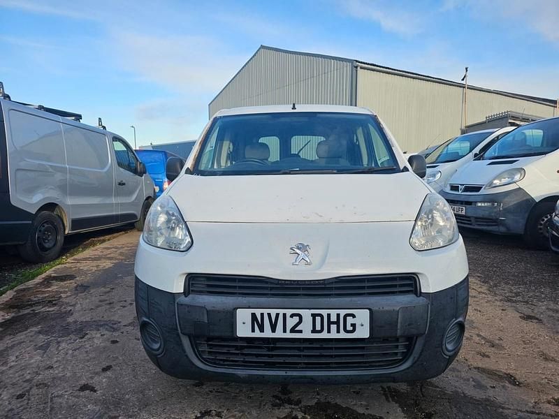 Begagnad Peugeot Partner S 2012 Vit Minibuss