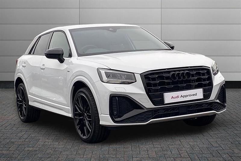 New Audi Q2 Black Edition 116 HP (85 kW) 2025 Glacier white SUV