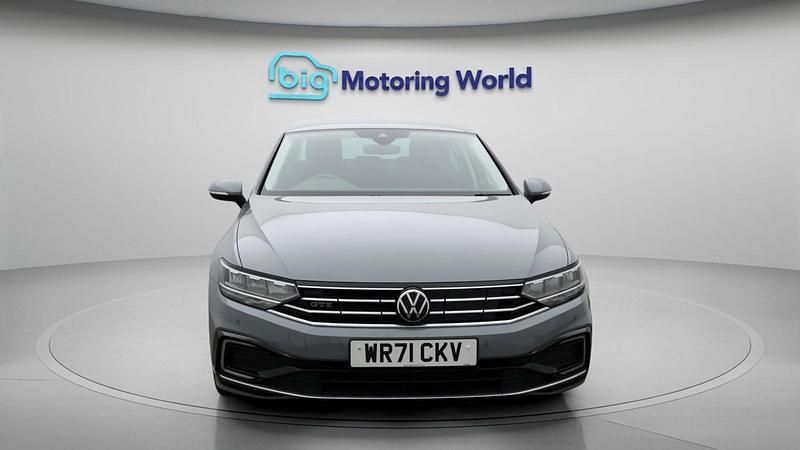 Used VW Passat GTE 215 HP (158 kW) 2021 Grey Sedan