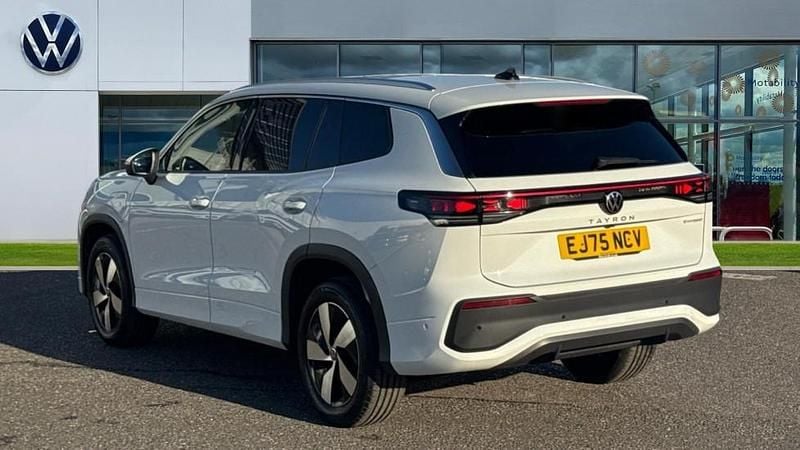 Used VW Tayron Life 204 HP (150 kW) 2025 Pure white SUV