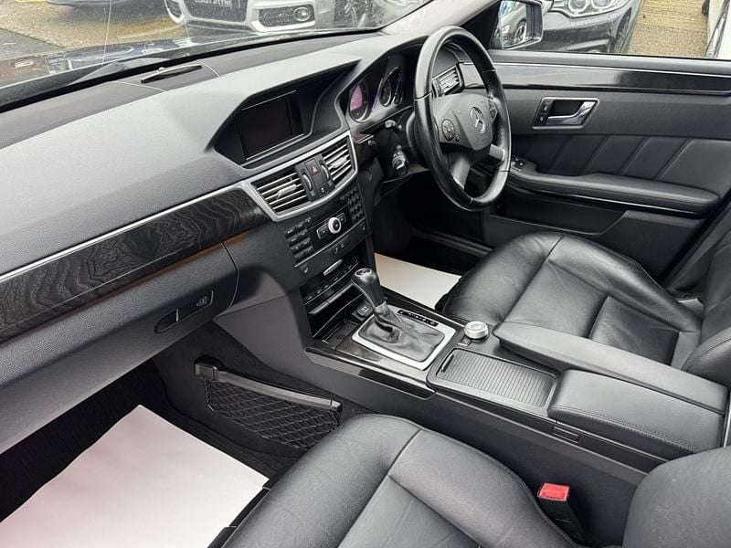 Used Mercedes E200 Avantgarde 2010 Grey Sedan