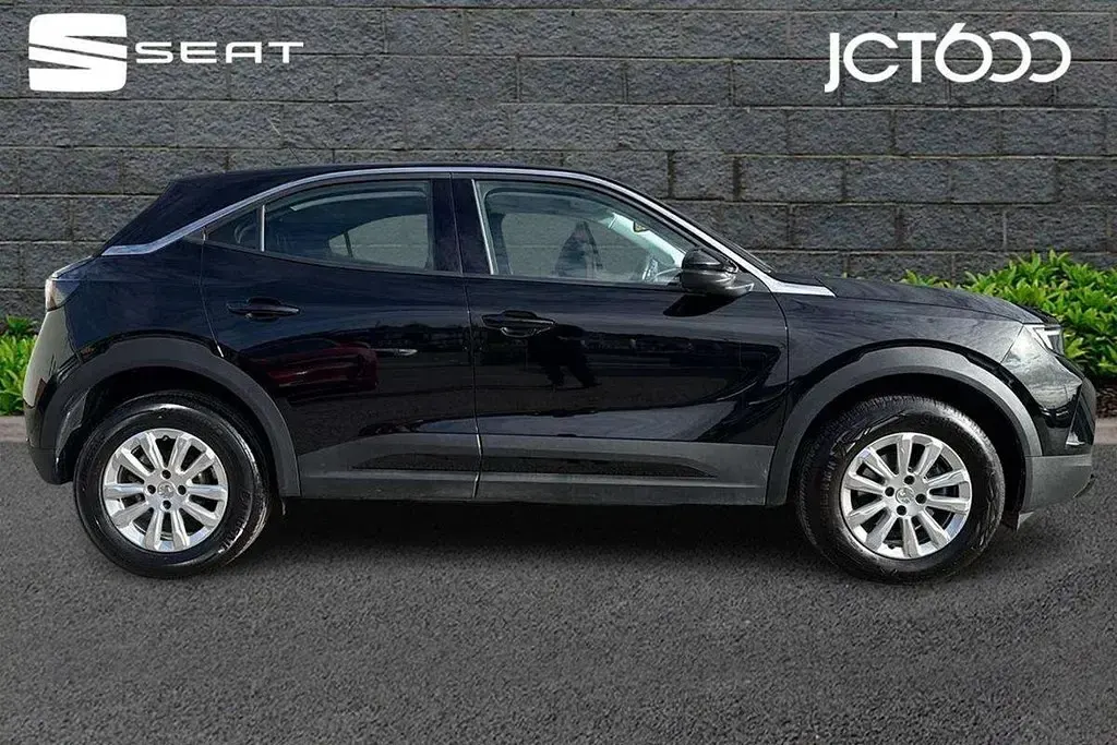 Usado Vauxhall Mokka Design Edition 130 CV (95 kW) 2023 Negro SUV