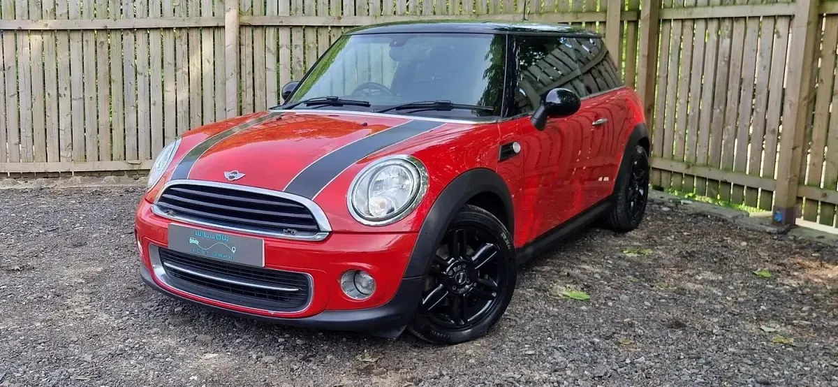 Used Mini Cooper Hatch 122 HP (89 kW) 2013 Red Hatchback
