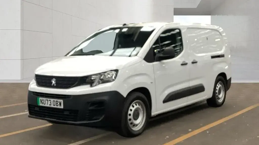 Used Peugeot E-Partner 50 kW (68 HP) 2023 White MPV