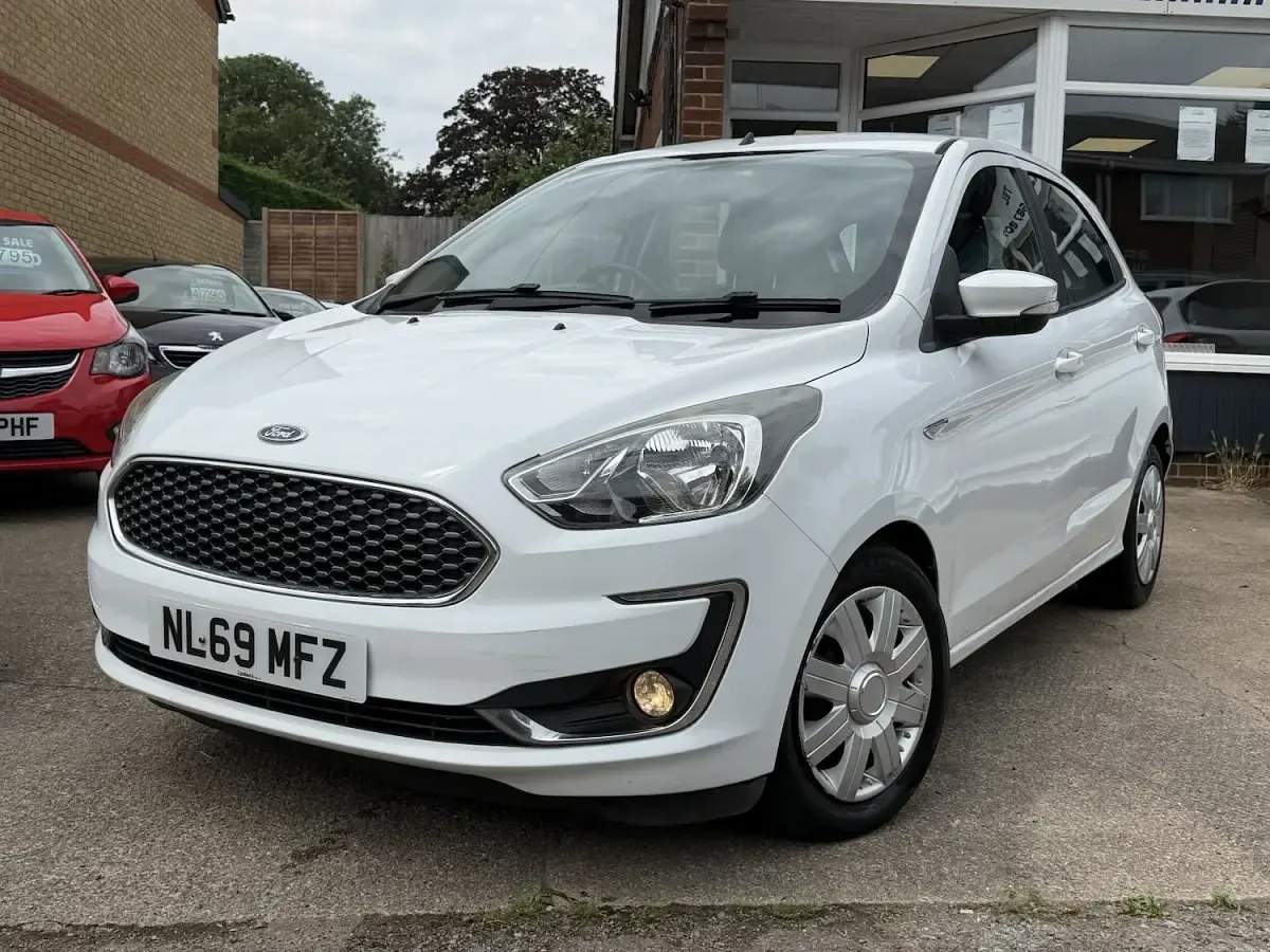 Used Ford Ka Plus Studio 70 HP (51 kW) 2019 White Hatchback