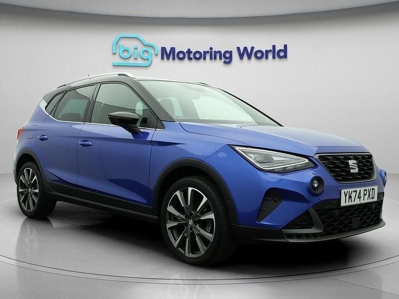 Blue Used 2024 Seat Arona FR SUV | £18,450 (Expensive) - Image 1/4