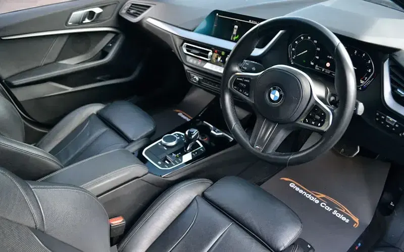 Used BMW 118 M Sport 140 HP (102 kW) 2020 Grey Hatchback