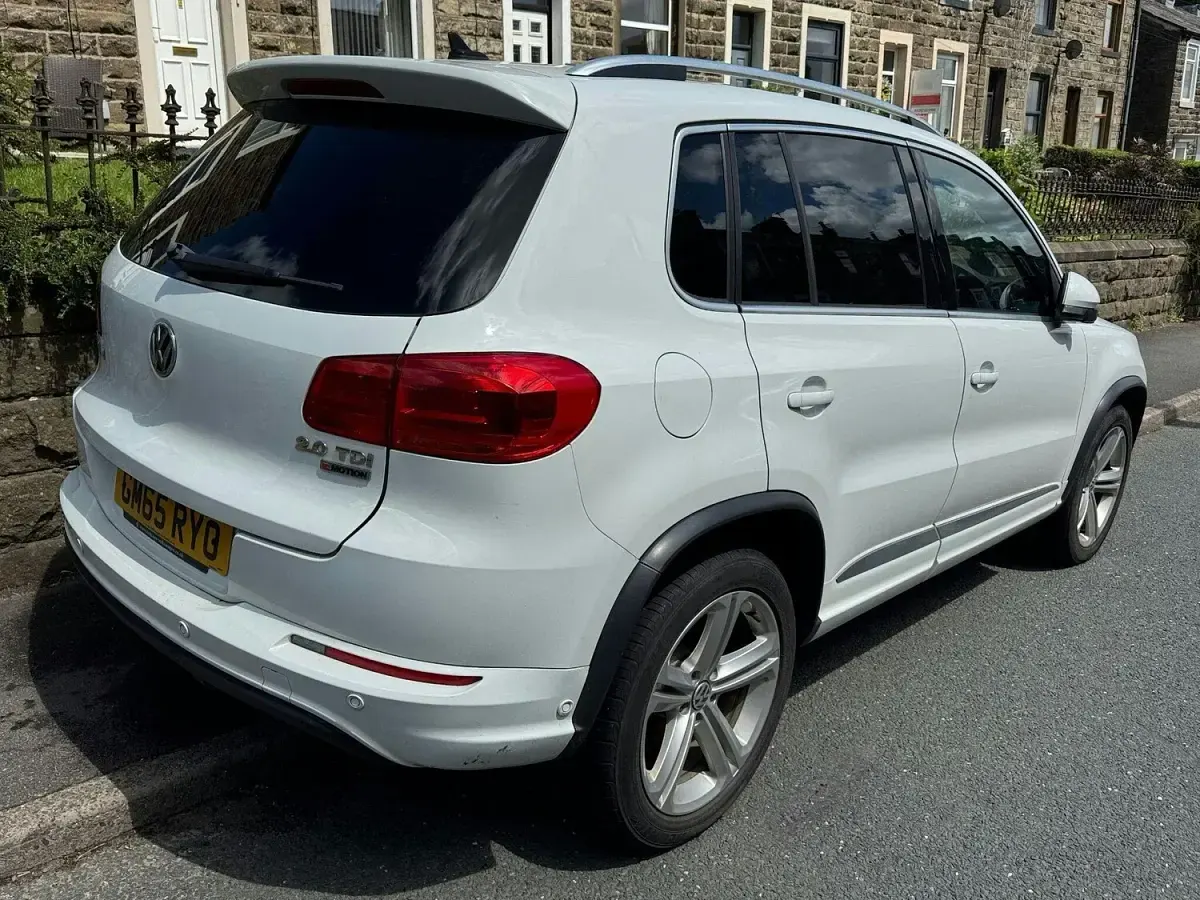 Used VW Tiguan R-line Edition 150 HP (110 kW) 2015 White SUV