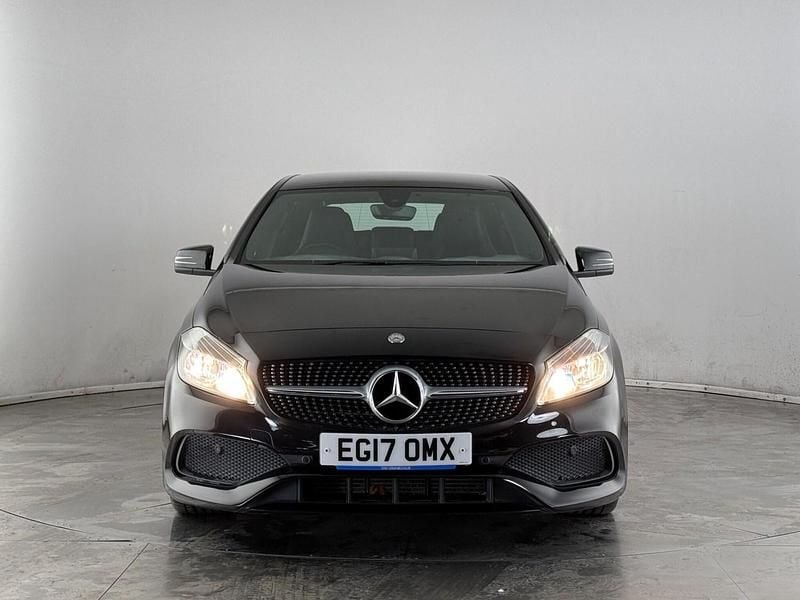 Used Mercedes A180 Executive 122 HP (89 kW) 2017 Black Hatchback