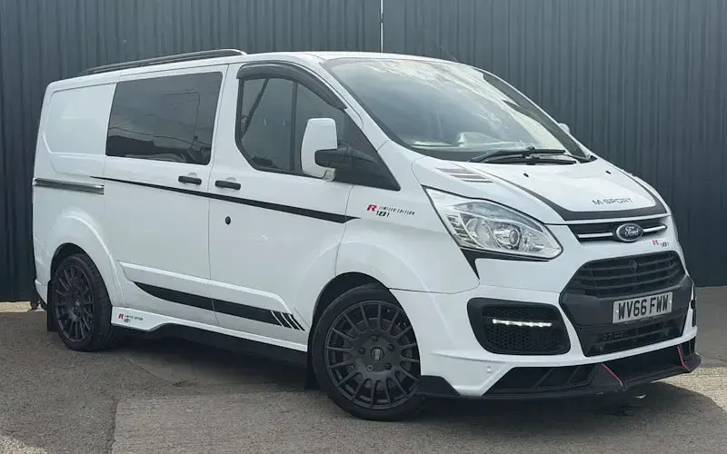 Used Ford Transit Custom Limited 155 HP (114 kW) 2015 Van