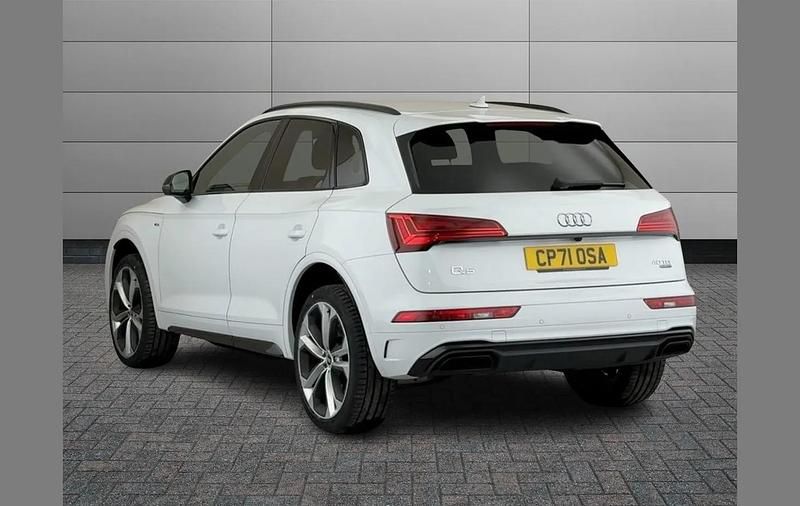 Used Audi Q5 Comfort 201 HP (147 kW) 2022 White SUV