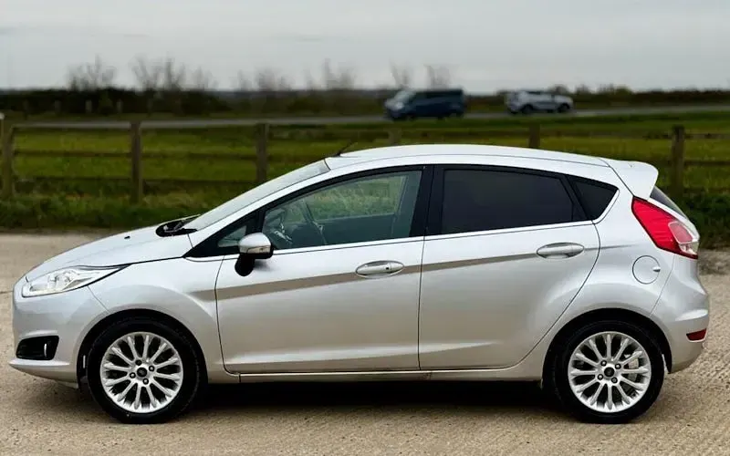 Used Ford Fiesta Titanium X 125 HP (91 kW) 2013 Silver Hatchback