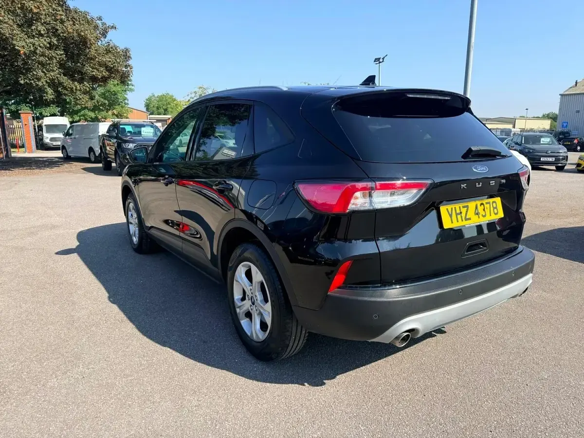 Used Ford Kuga Zetec 120 HP (88 kW) 2021 Black SUV