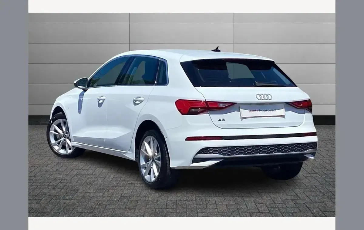 New Audi A3 e-tron Sport 204 HP (150 kW) 2025 White Hatchback