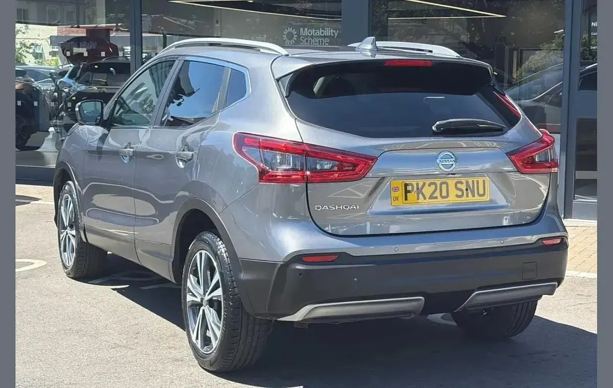 Used Nissan Qashqai N-Connecta 138 HP (101 kW) 2020 Grey SUV