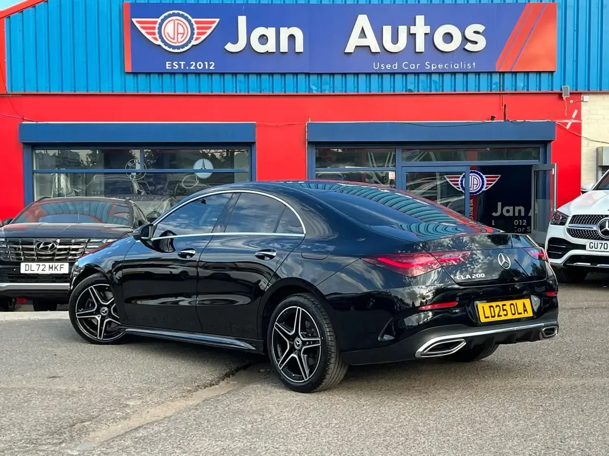 Used Mercedes CLA200 Executive 163 HP (119 kW) 2025 Black Coupe