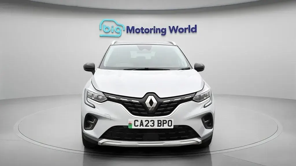 Used Renault Captur Techno 145 HP (106 kW) 2023 Grey SUV