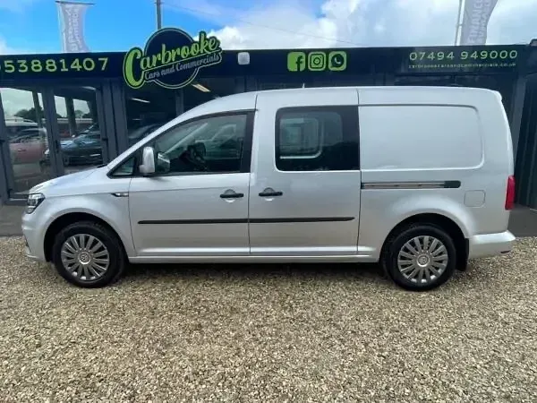 Used VW Caddy 102 HP (75 kW) 2018 Silver MPV