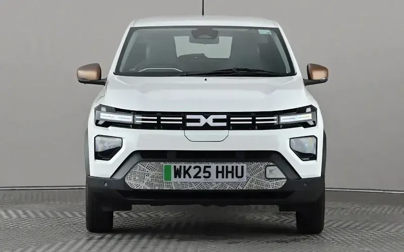 Used Dacia Spring Extreme 47 kW (65 HP) 2025 White Hatchback