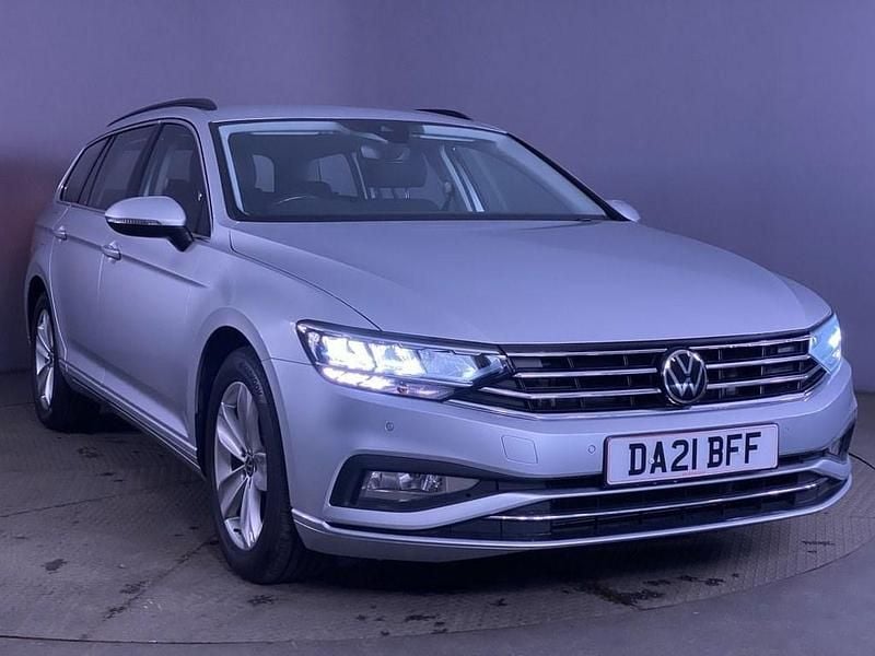 Silver Used 2021 VW Passat SE Estate | £14,499 (Good price) - Image 1/4