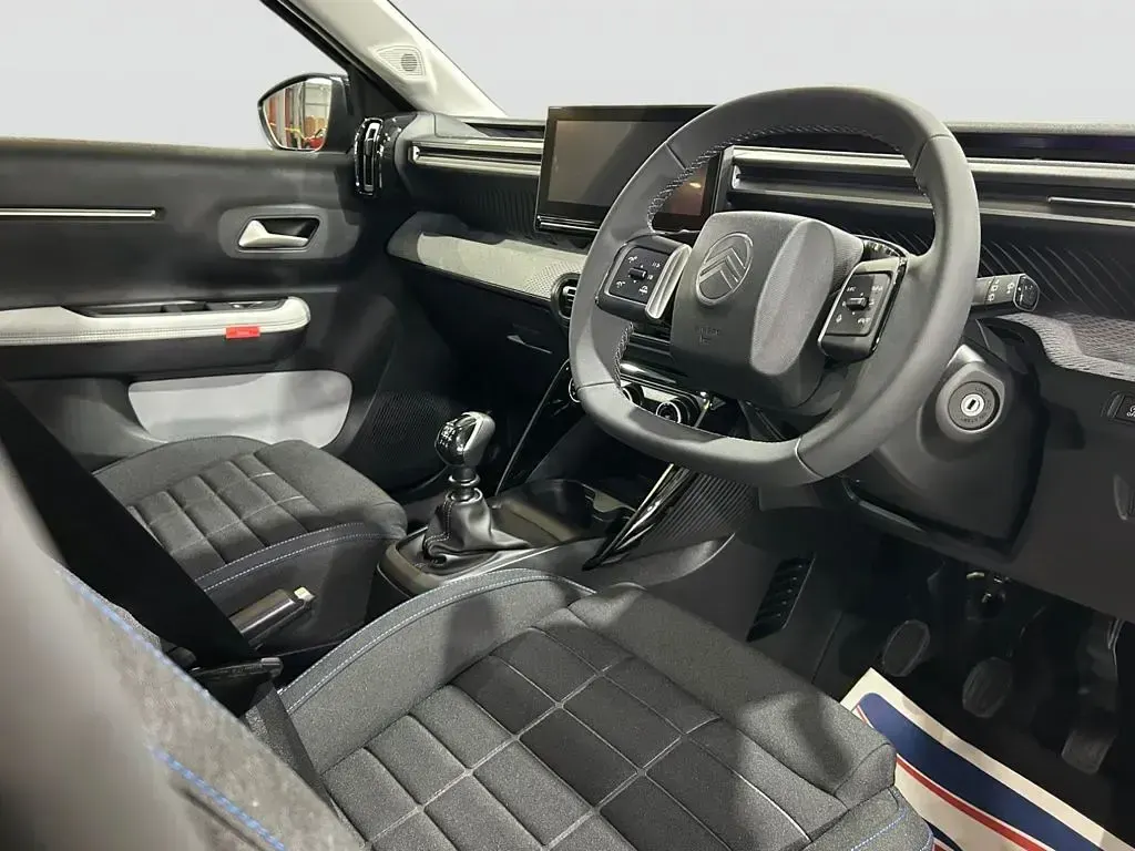New Citroën C3 101 HP (74 kW) 2026 Black SUV