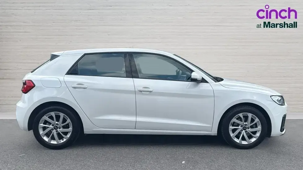 Used Audi A1 Sport 116 HP (85 kW) 2024 White SUV