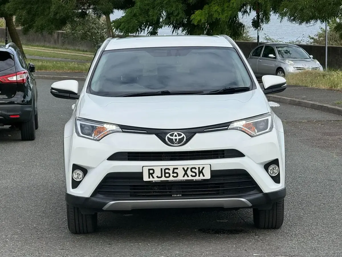 Used Toyota RAV4 Business Edition 143 HP (105 kW) 2016 White SUV