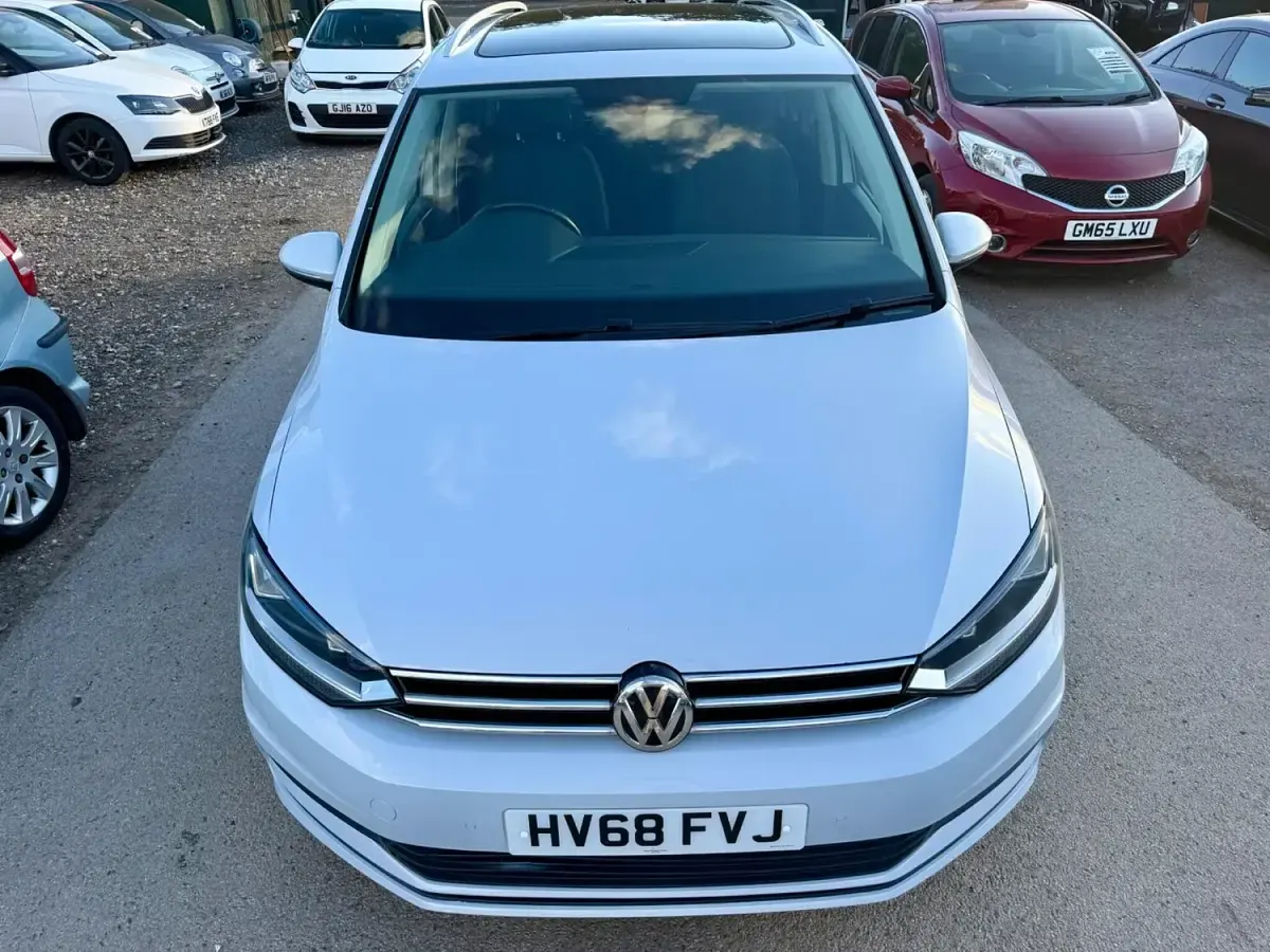 Used VW Touran Family 115 HP (84 kW) 2018 Silver MPV