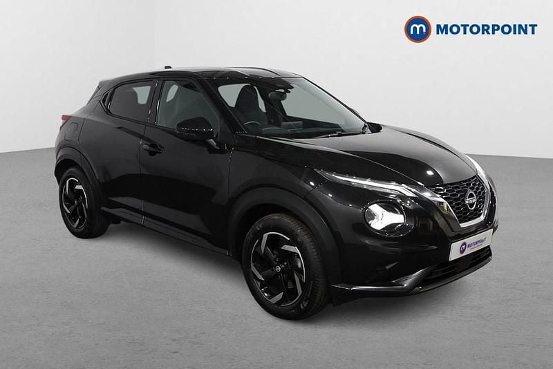 Black Used 2023 Nissan Juke N-Connecta SUV | £15,399 (Fair price) - Image 1/4