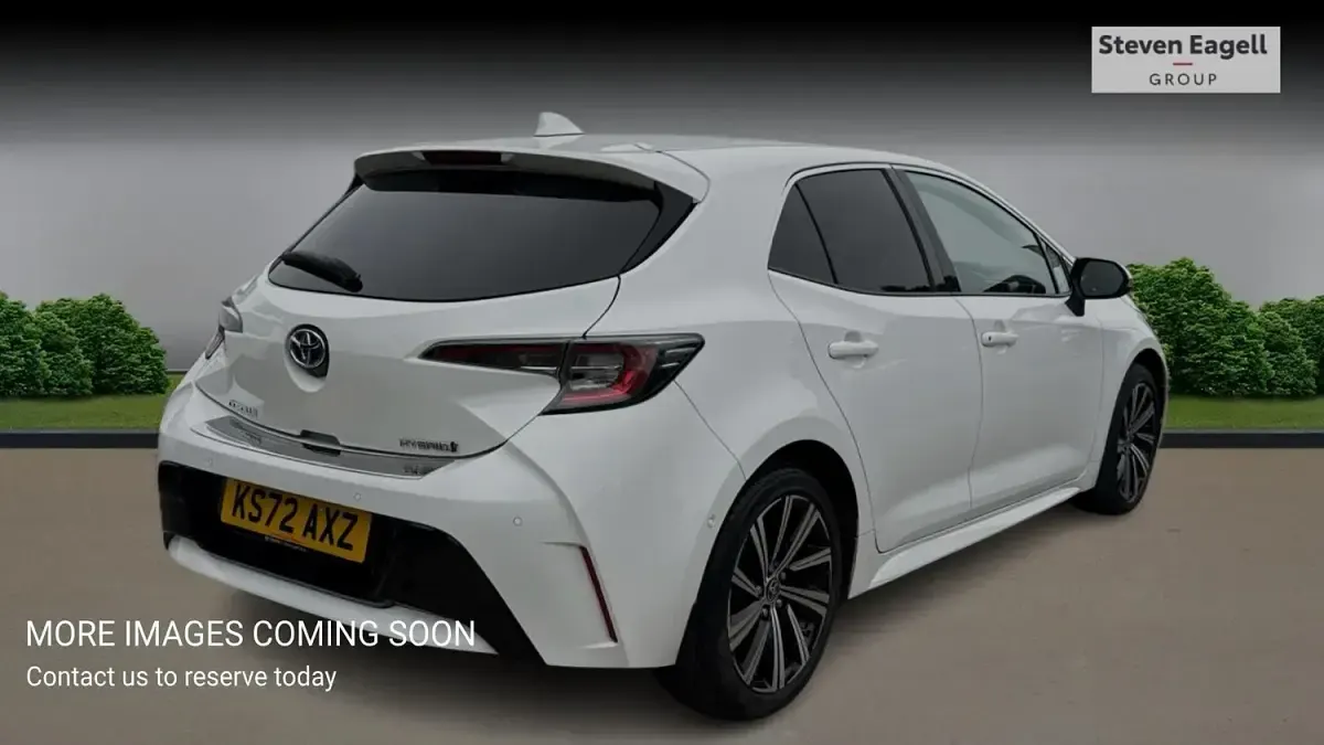 Used Toyota Corolla Design 140 HP (102 kW) 2023 White Hatchback