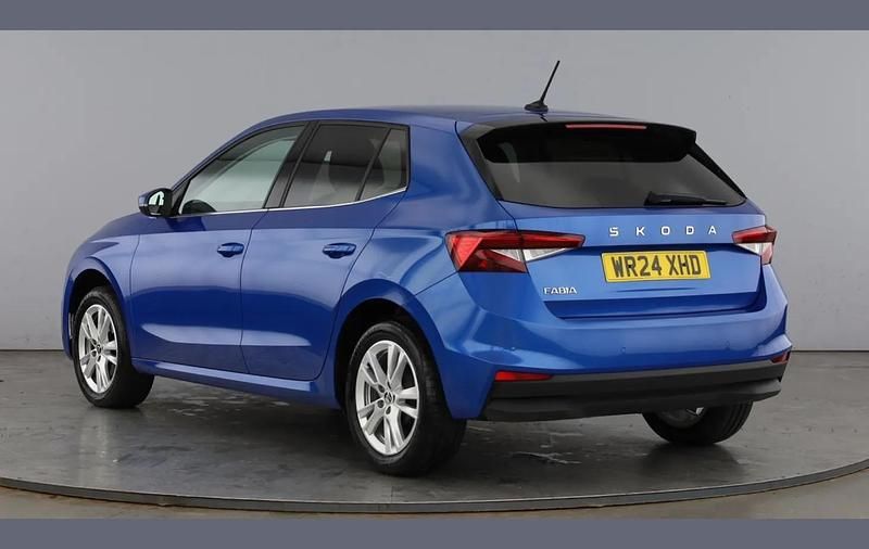 Used Skoda Fabia SE L 113 HP (83 kW) 2024 Race blue metallic Hatchback