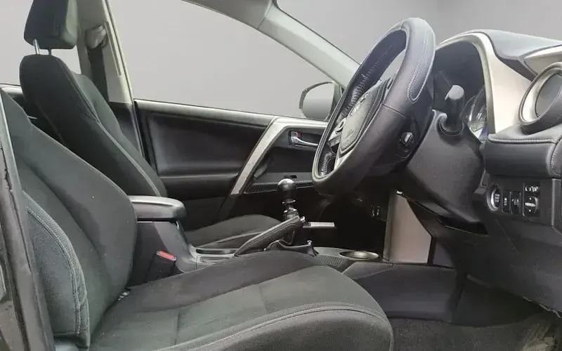 Used Toyota RAV4 124 HP (91 kW) 2015 SUV