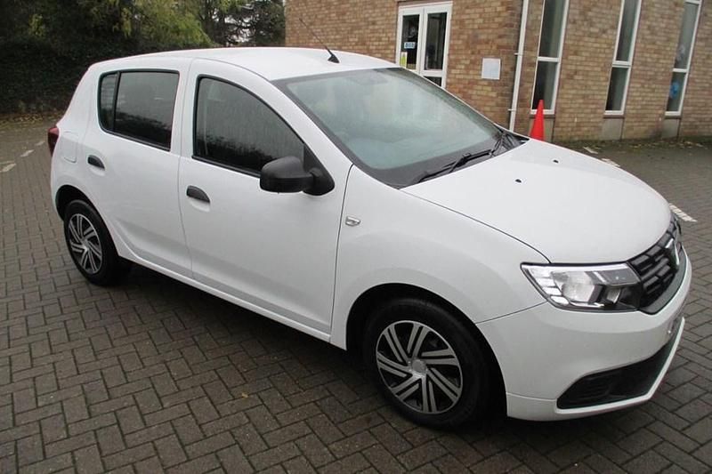 Used 2017 Dacia Sandero Ambiance | £3,991 (Fair price) - Image 1/1