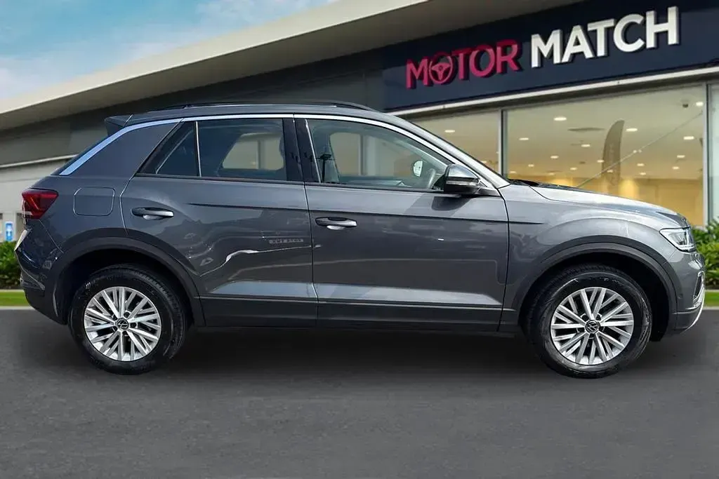 Used VW T-Roc Life 150 HP (110 kW) 2023 Grey SUV