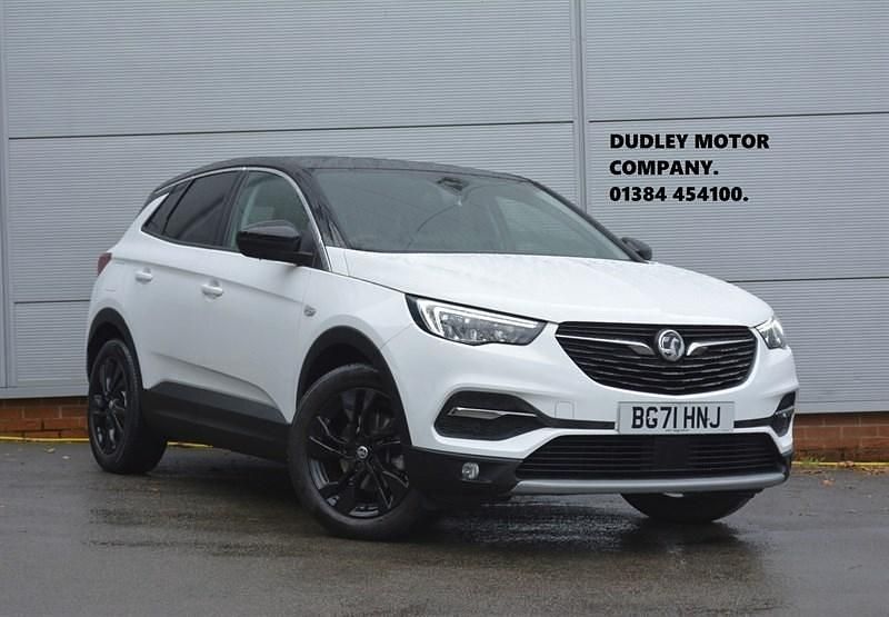 White Used 2021 Vauxhall Grandland X SRi SUV | £14,495 (Fair price) - Image 1/3