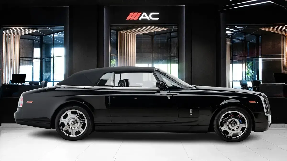 Used Rolls Royce Phantom 460 HP (338 kW) 2008 Black Cabriolet