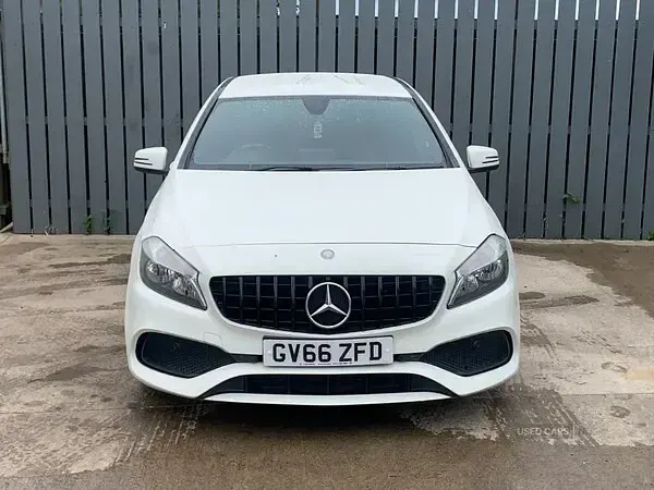 Used Mercedes A180 AMG line 122 HP (89 kW) 2017 White Hatchback