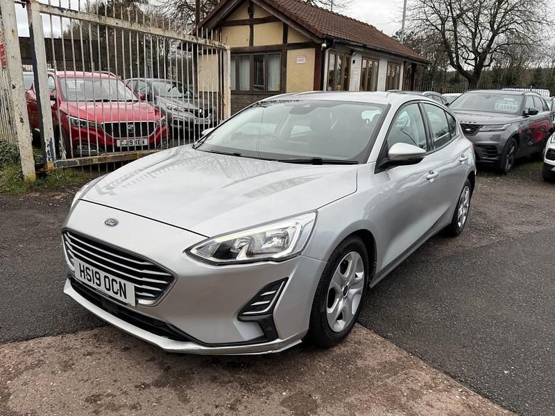 Used Ford Focus Style 120 HP (88 kW) 2019 Silver Hatchback