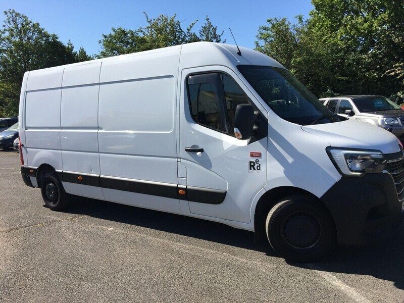 White Used 2020 Renault Master Komfort Van | £5,795 - Image 1/3