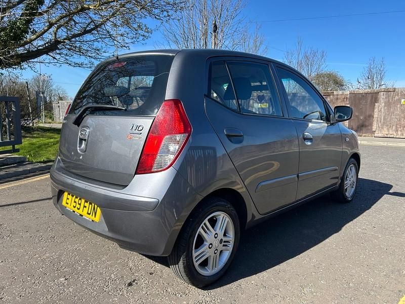 Used Hyundai i10 Edition 67 HP (49 kW) 2010 Grey Hatchback