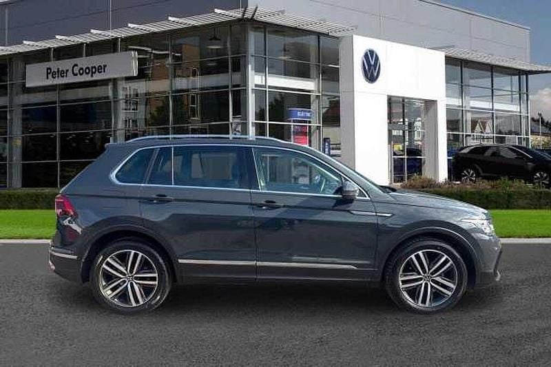 Used VW Tiguan Elegance 150 HP (110 kW) 2022 Grey SUV
