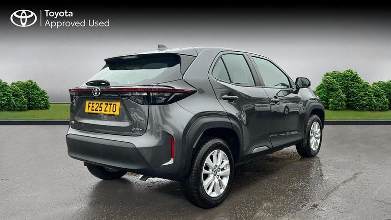 Used Toyota Yaris Hybrid 116 HP (85 kW) 2025 Grey Estate
