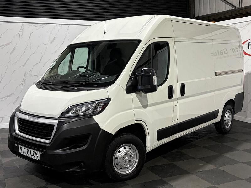 White Used 2020 Peugeot Boxer S Van | £9,999 (Fair price) - Image 1/3