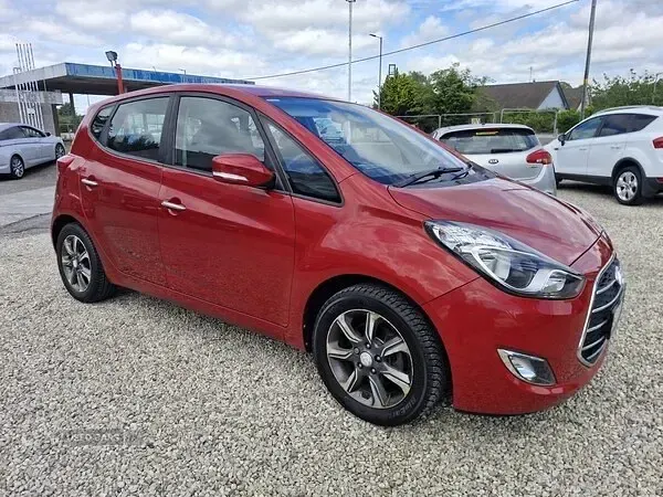 Used Hyundai ix20 SE 2017 Red Hatchback