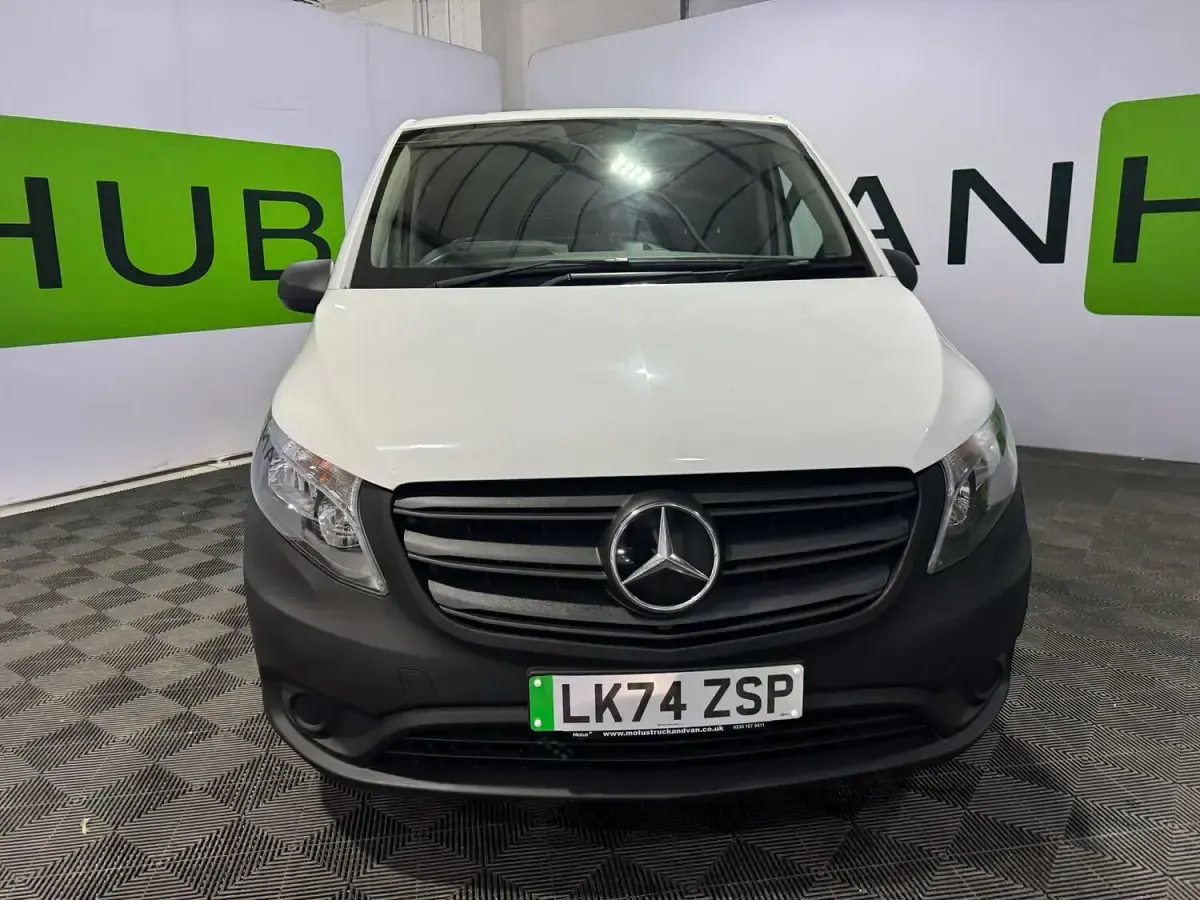 Used Mercedes e-Vito Progressive 85 kW (116 HP) 2024 White Van