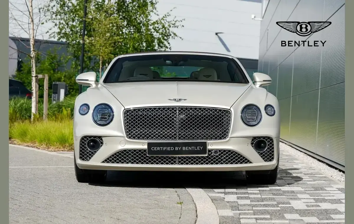 Used Bentley Continental GT Convertible 625 HP (459 kW) 2019 White Cabriolet