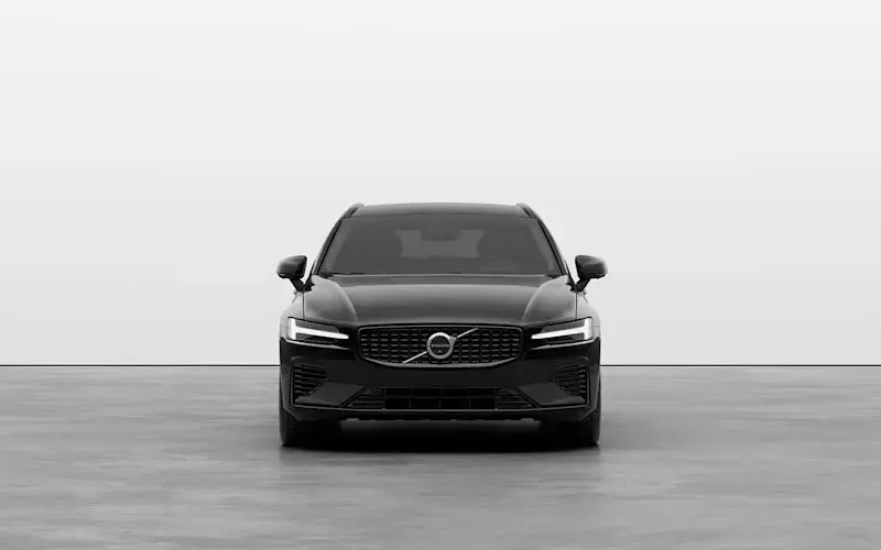 New Volvo V60 Plus 334 HP (245 kW) 2026 Onyx black Estate